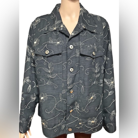 Carole Little Women’s 1X Black Floral Embroidered 100% Silk Jacket Button Front - Picture 2 of 5